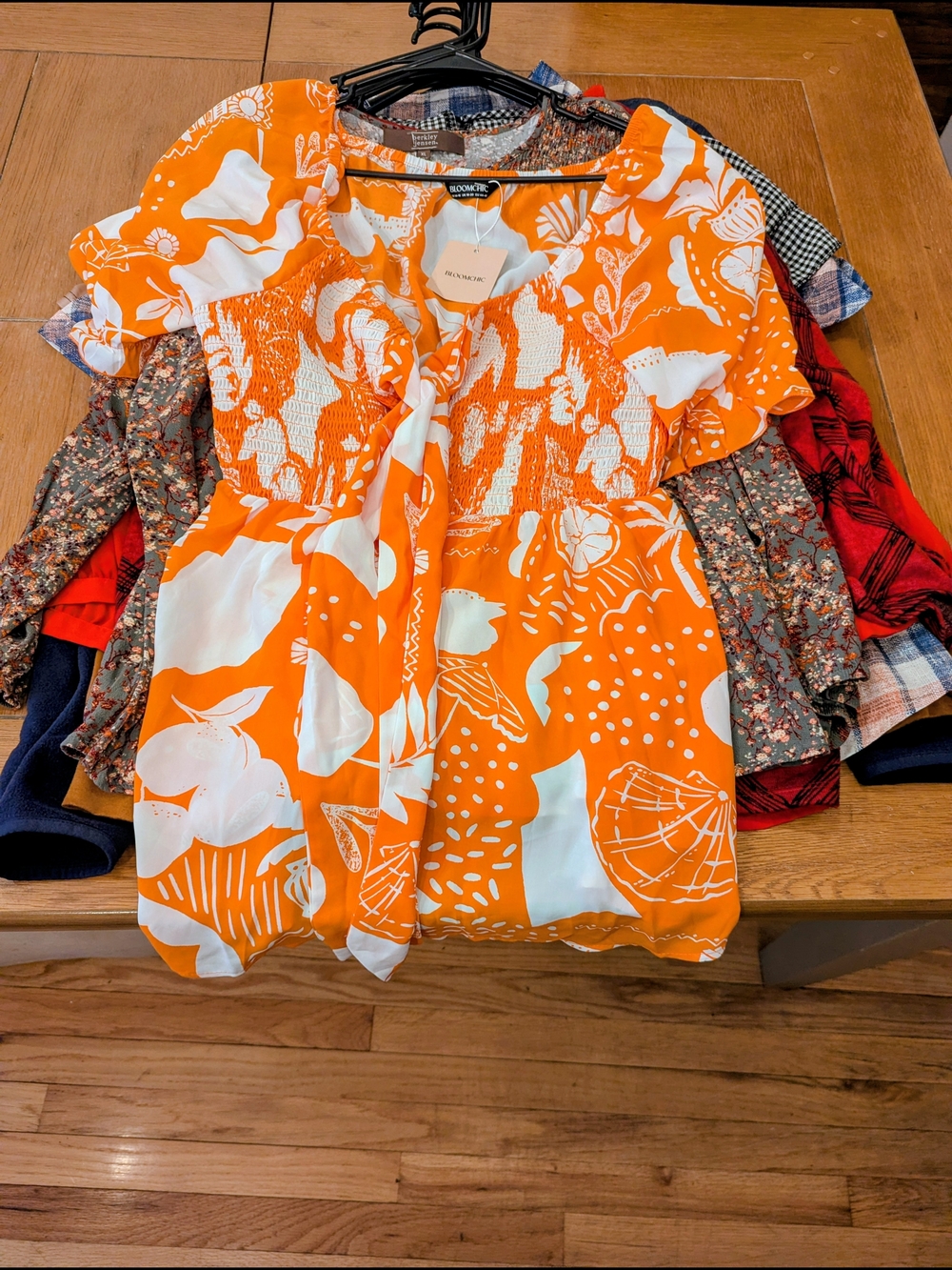 Wholesale Bundle Of 11* XL 16 Tops & One Zip Down Sweater. Excellent.